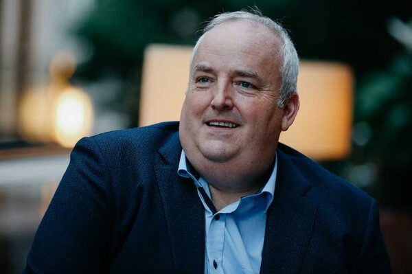 FOMO am Aktienmarkt: Mario Lüddemann erklärt, wie Anleger emotionale Fehlentscheidungen vermeiden